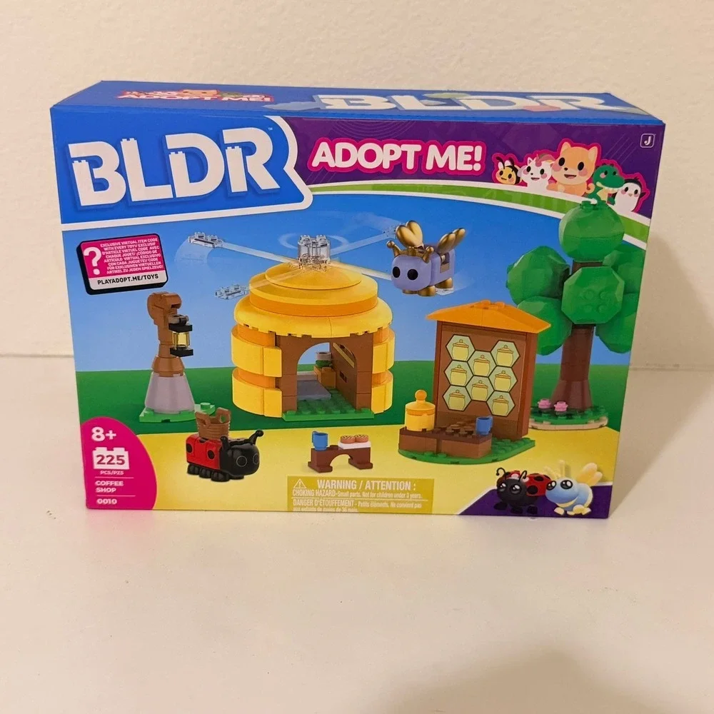 BLDR Adopt Me! Coffee Shop 225 Pcs Building Set